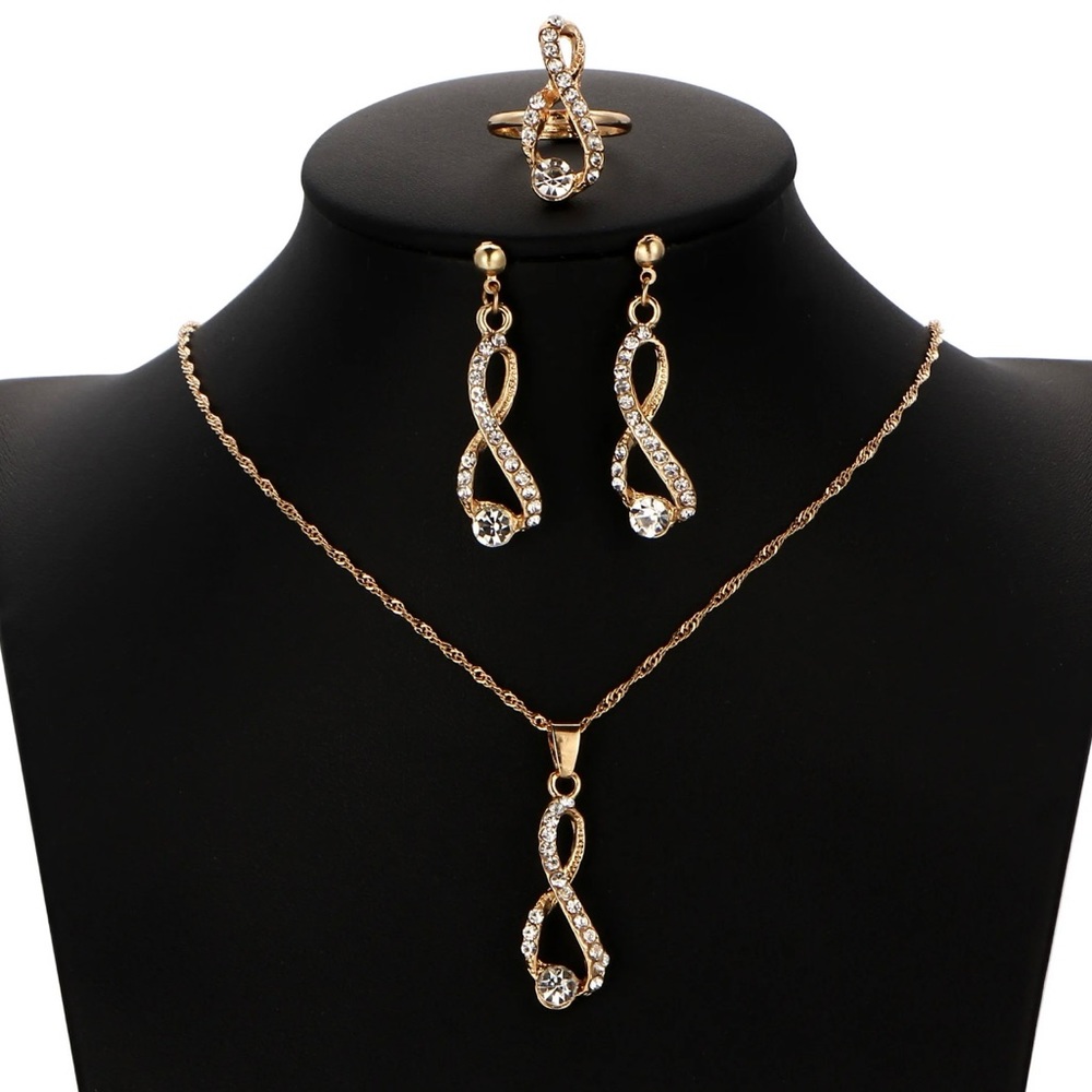 Beautifull Elegant Luxury Dubai Jewelry gold